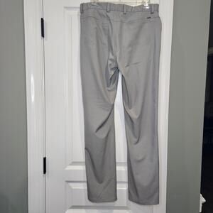 Greg Norman Men's 36 Gray Mid Rise‎ Performance Golf Pant
